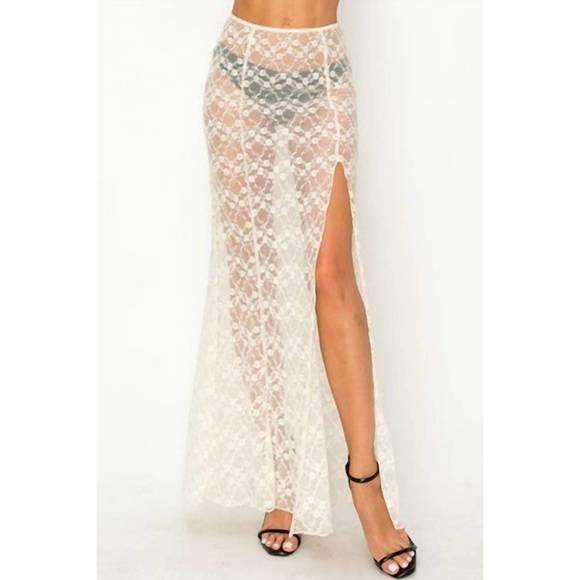 NEW HONEY MANGO dahlia sheer lace skirt in cream - Picture 1 of 3